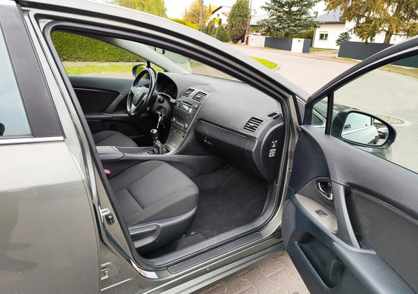 Toyota Avensis cena 33900 przebieg: 101000, rok produkcji 2009 z Szamotuły małe 79